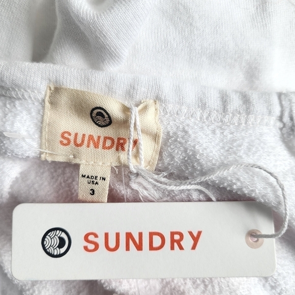 New Sundry Lovers Rainbow Graphic Front Crewneck Pullover Sweatshirt NWT 3/Large - Picture 8 of 10